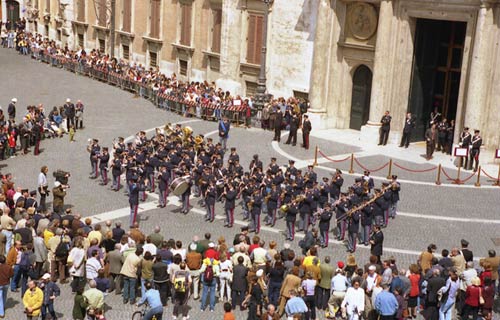 Giornata inaugurale: concerto della Banda della Polizia alla presenza del Presidente della Camera, Pierferdinando Casini.