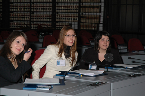 XII giornata - Classi II e III del Liceo Ginnasio Statale P. Giannone di Benevento <BR>e classi IV e V dellIstituto Tecnico Commerciale Statale C. Pavese di Caserta