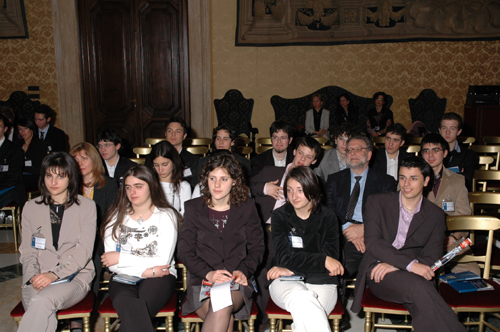 XVII giornata - IV classe del Liceo Scientifico A. Bafile de LAquila e V classe dellIstituto Tecnico Commerciale G. Filangieri di Frattamaggiore (NA)