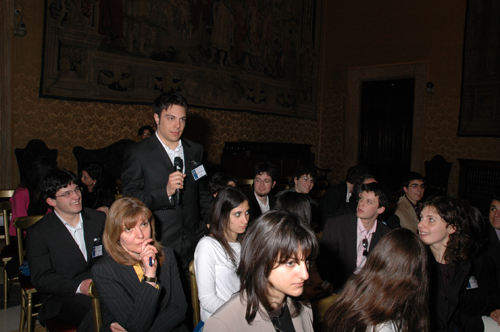 XVII giornata - IV classe del Liceo Scientifico A. Bafile de LAquila e V classe dellIstituto Tecnico Commerciale G. Filangieri di Frattamaggiore (NA)