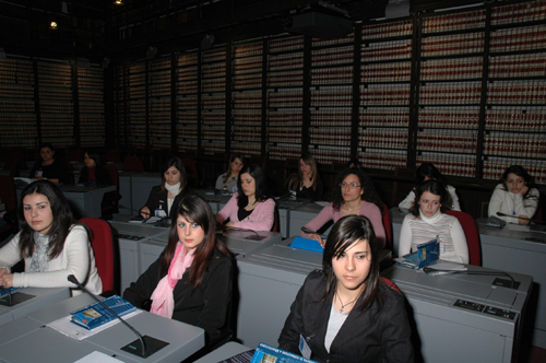 classi IV e V del Liceo della Comunicazione “Madonna di Bonaria” di Macomer e dell’Istituto Tecnico Commerciale e per Geometri “E. Mattei” di Decimomannu