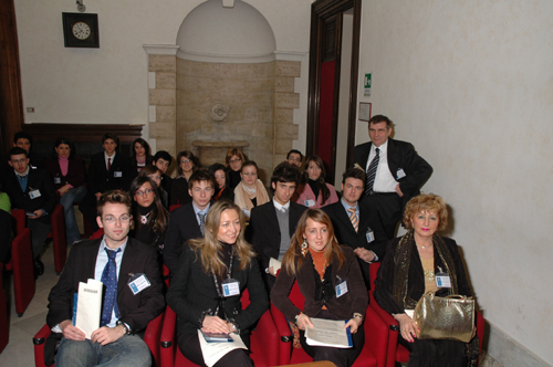 XI giornata - IV e V classe dellIstituto Statale darte di Anghiari (AR) <BR>e V classe dellIstituto di Istruzione Superiore Angelo Omodeo di Mortara (PV)